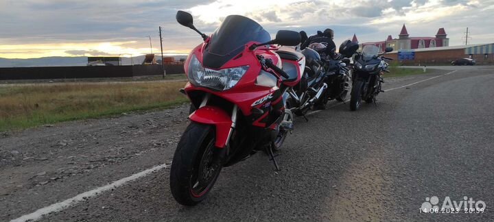 Продам CBR 929RR б/п