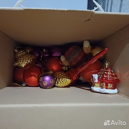 Елочные игрушки