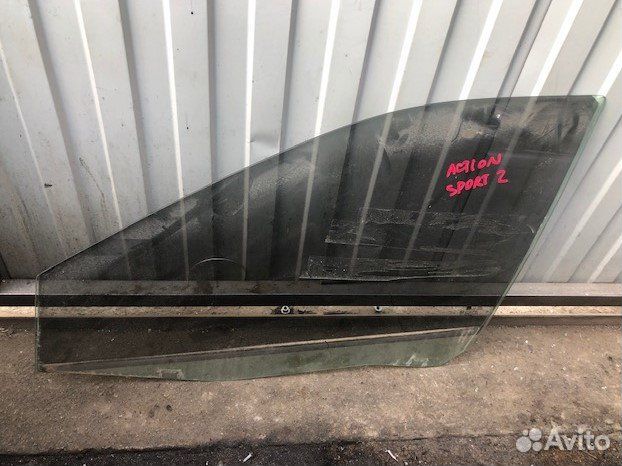 Стекло боковое SsangYong Actyon Sports I рестайлин