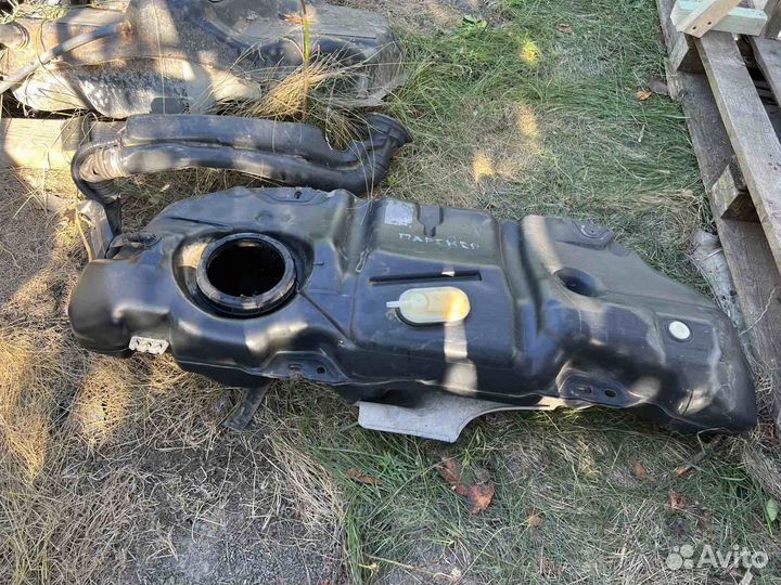 Бак топливный Peugeot 206