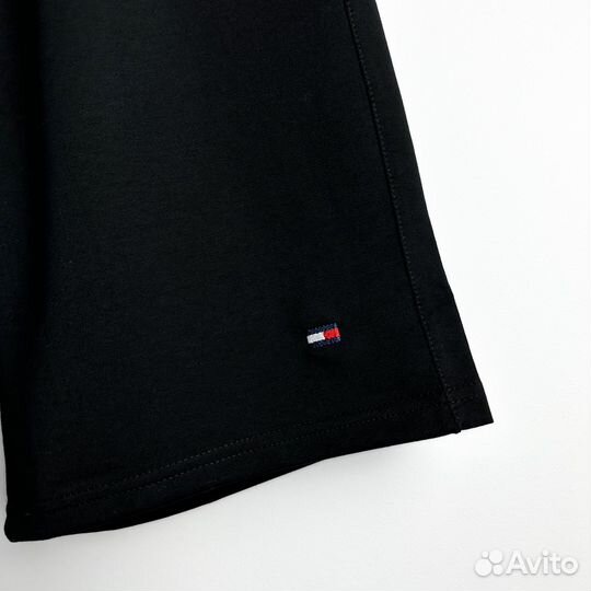Шорты Tommy Hilfiger черные с вышивкой