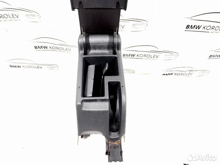 Подлокотник Golf VI (2008-2013)