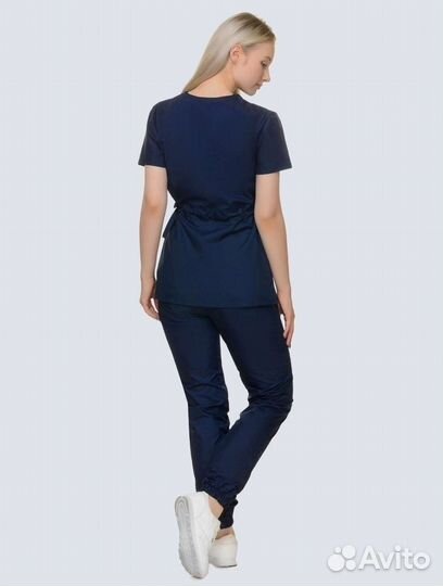 Медицинский костюм 42