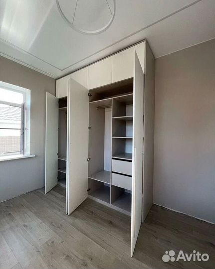 Шкаф стильный