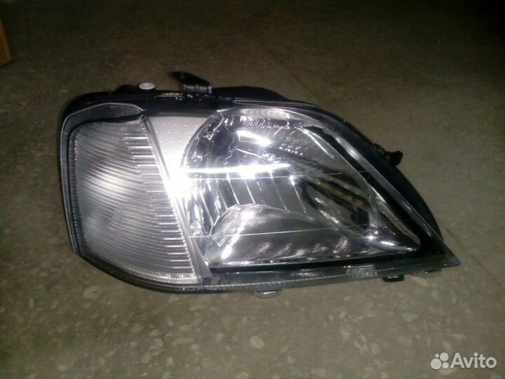 Фара правая Рено Логан 05-10 г.в