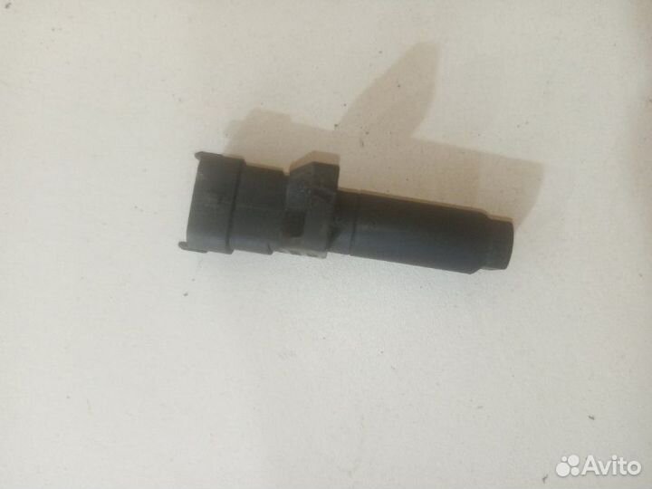 Датчик положения коленвала Mercedes C-Class W204