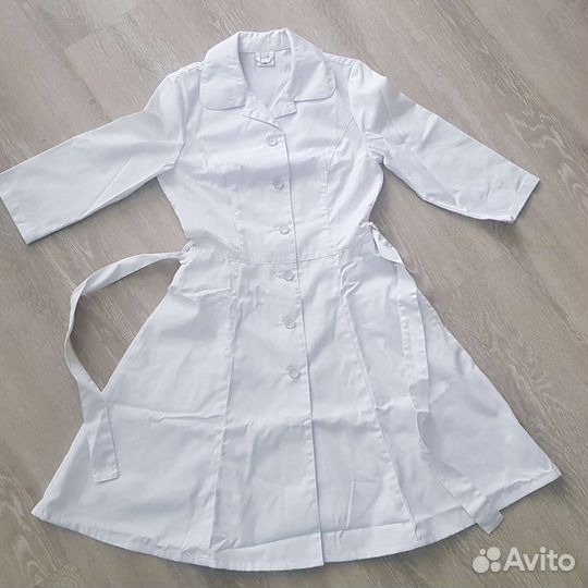 Медицинский халат женский (новый) 40 размер