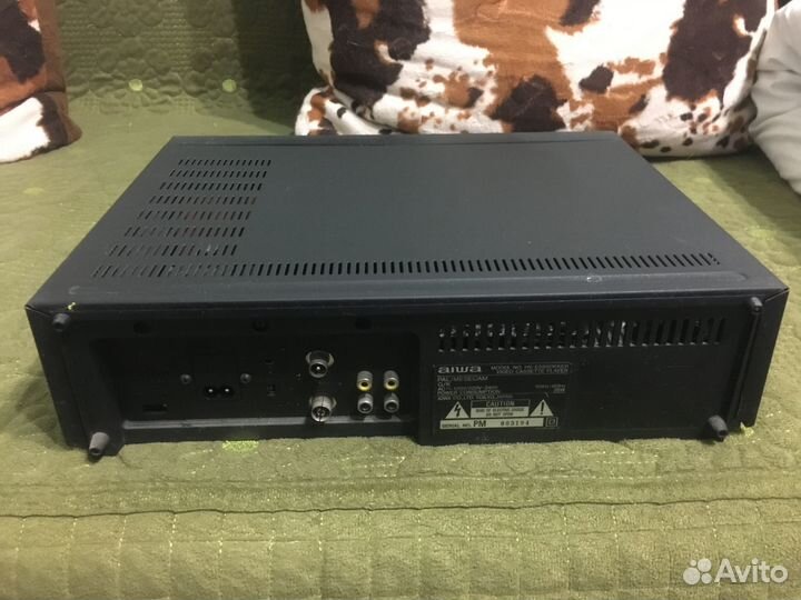 Видеомагнитофон aiwa HV-E585DK