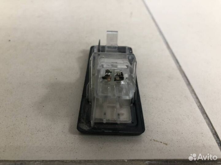 Фонарь подсветки номера Renault Duster 2012