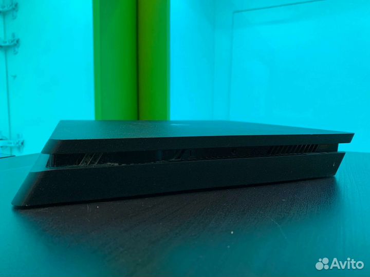 Игровая приставка Sony PS4+ 2 джойстика