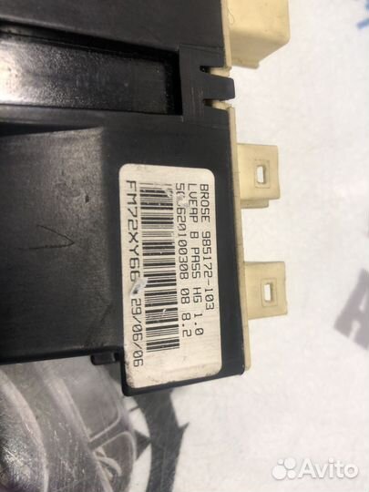 Пежо 307 Блок управления передней двери Лев