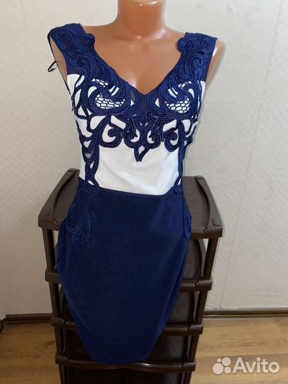 Платье Lipsy новое 44р