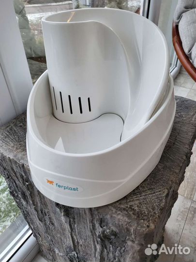 Питьевой фонтан для кошек