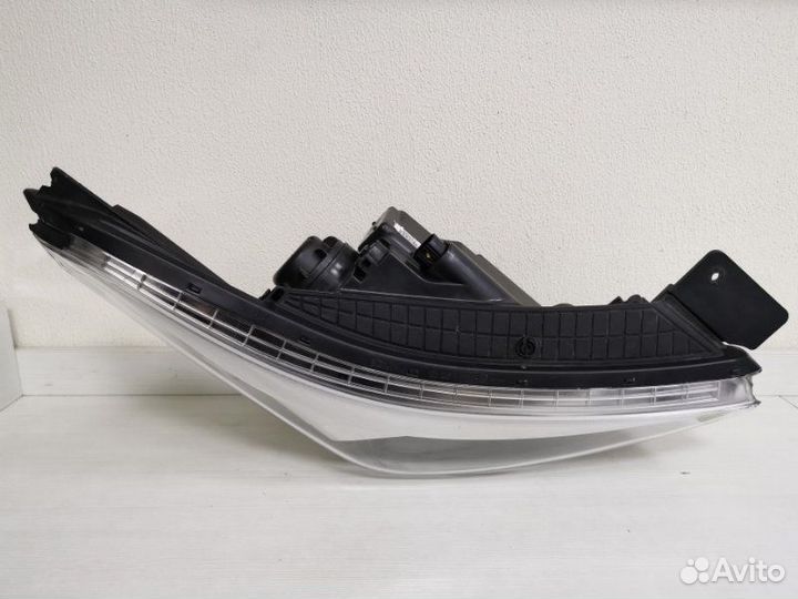 Правая фара галоген Hyundai Creta