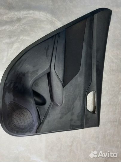 Обшивка двери задняя левая Hyundai Solaris 2