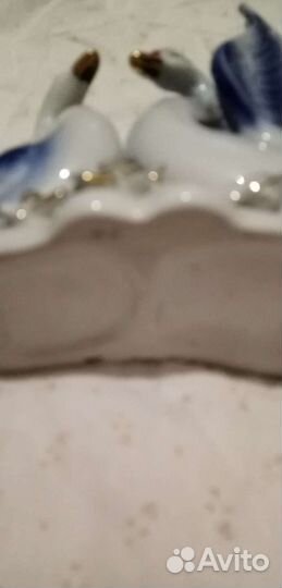 Статуэтка фарфор. Лебеди. В идеале