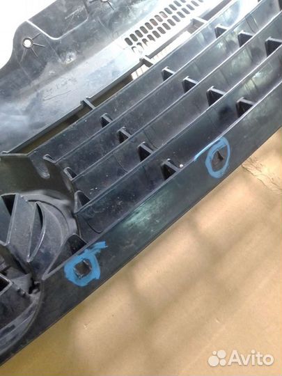 Решетка радиатора Фольксваген транспортер Т 5
