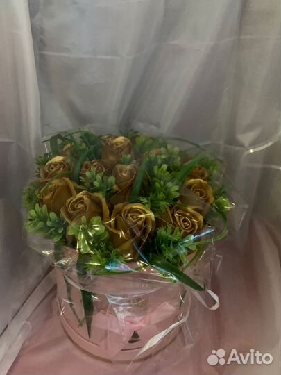 Букеты из мыльных цветов, шляпные коробки,корзины