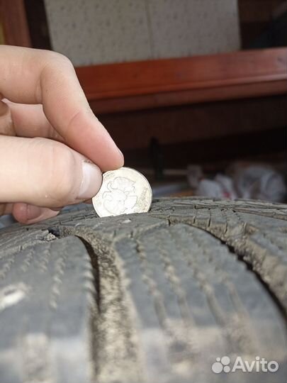 Bridgestone 613V 245/70 R16