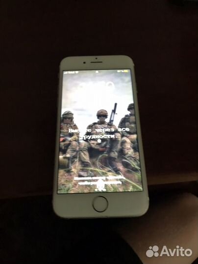 Телефон iPhone 6