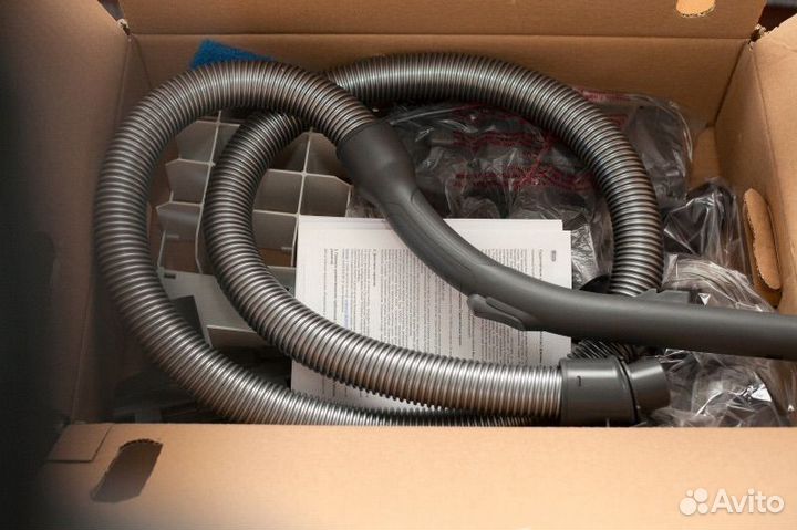 Пылесос Thomas с аквафильтром новый