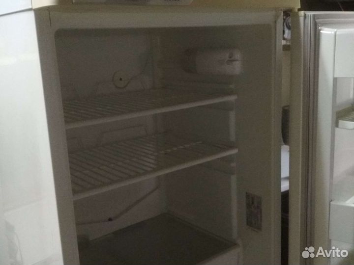 Стинол холодильник рабочий полностью