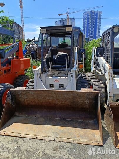 Мини-погрузчик Bobcat 725, 2014