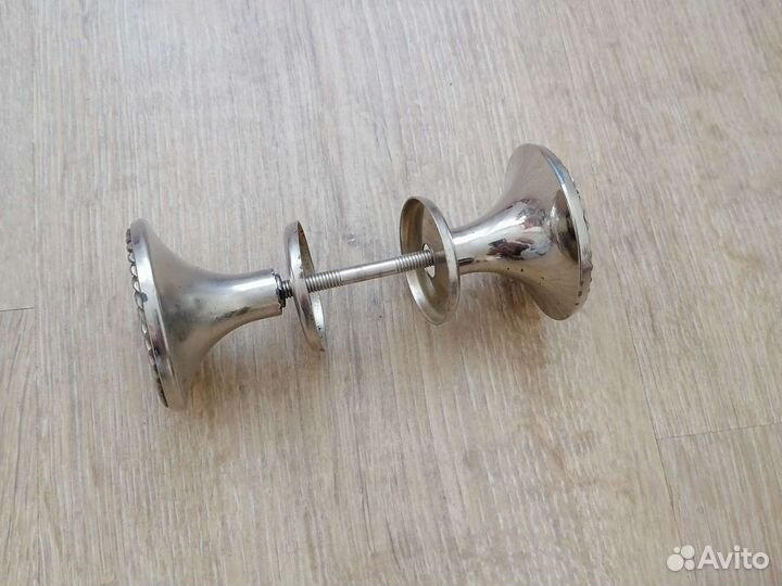 Дверные ручки