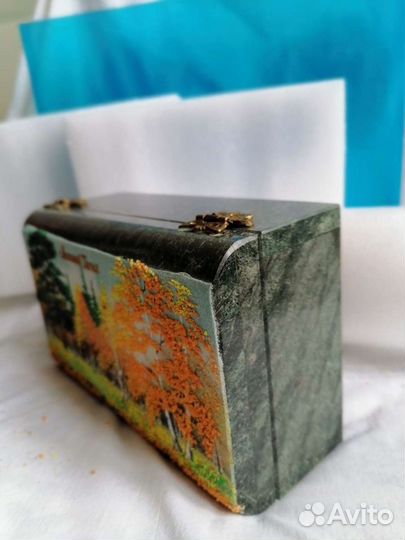 Продаётся уникальная шкатулка из коллекции ' Хозяй