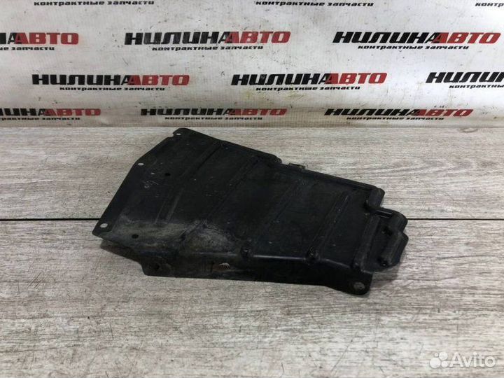 Пыльник двигателя Mitsubishi Lancer 9 1.6 2006