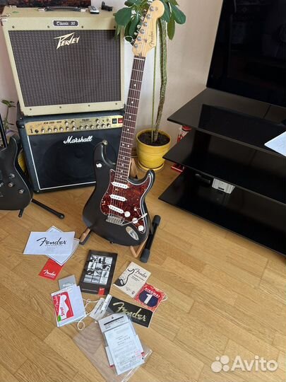 Fender stratocaster standard 2011 USA