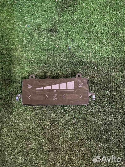 Выключатель подогрева сидения задних volvo XC90