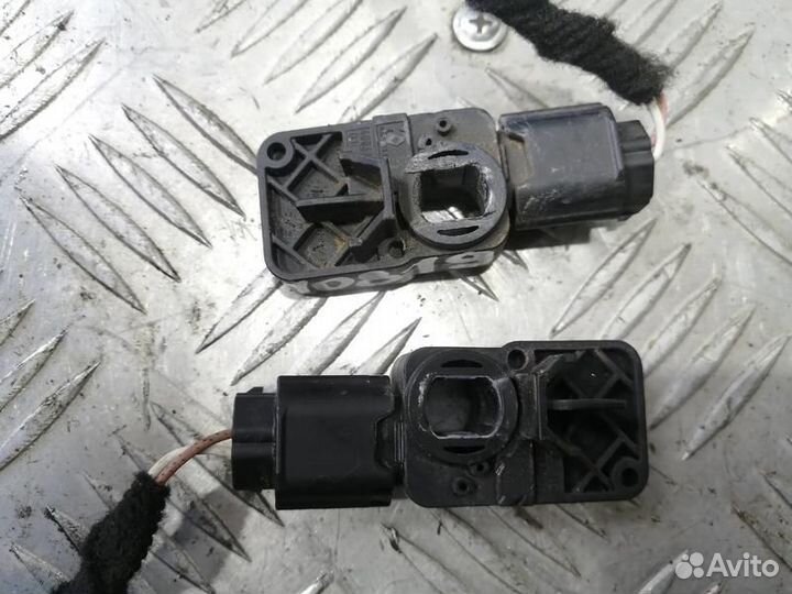 Датчик удара боковой AirBag Рено Меган 3, Сценик 3