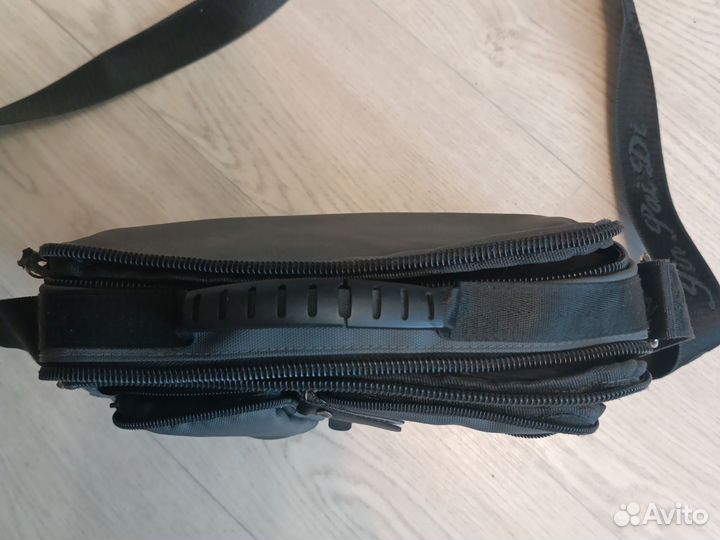 Мужская кожаная сумка через плечо б/у