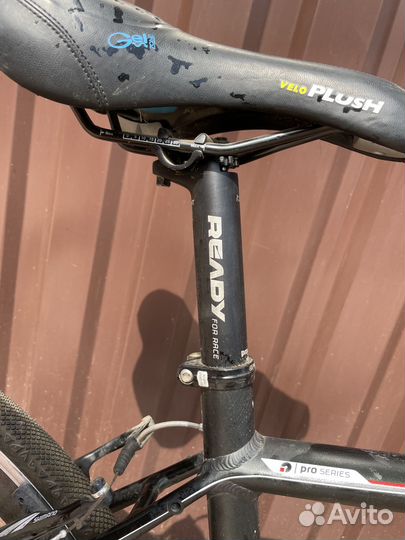 Cube cross road line