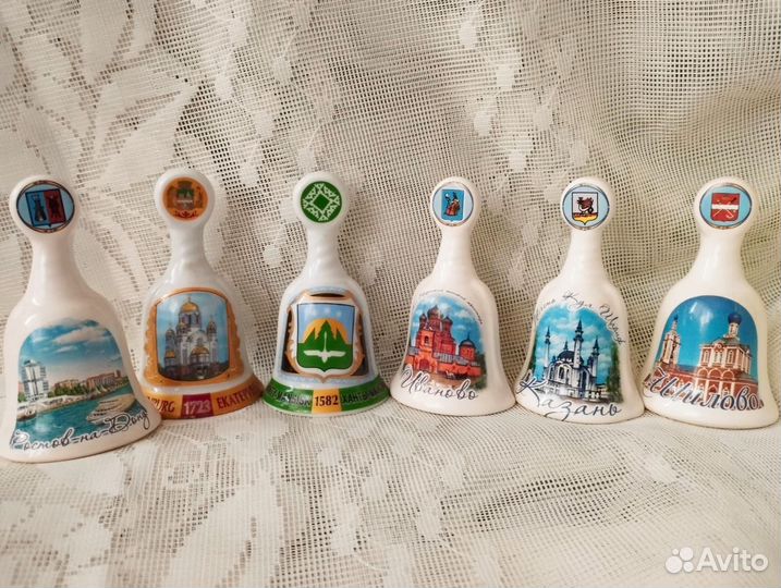 Лот сувенирных колокольчиков