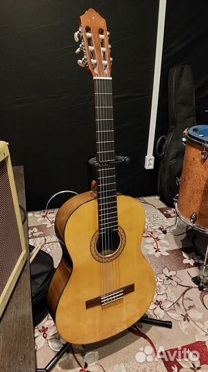Классическая гитара Yamaha c40