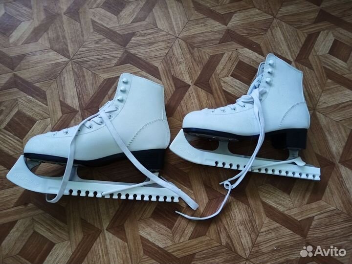 Коньки фигурные