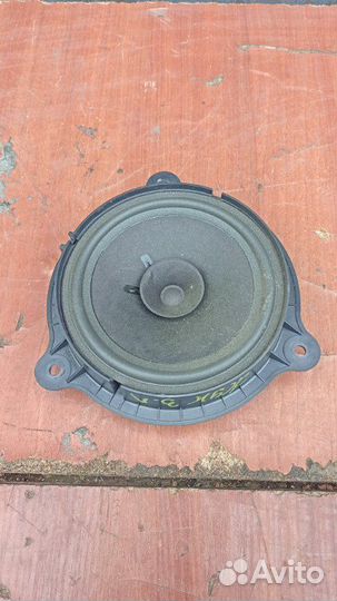 Динамик двери задний левый Nissan Juke F15 1.6