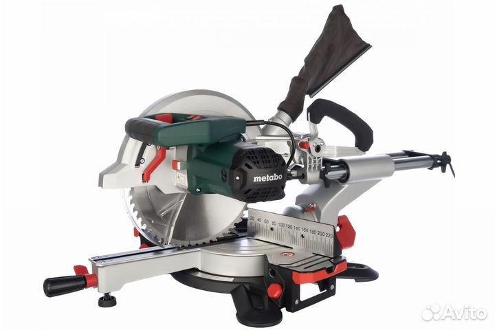 Торцовочная пила Metabo KGS 305 M