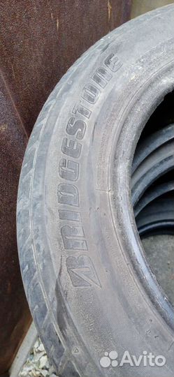 Bridgestone Dueler H/L 235/60 R16