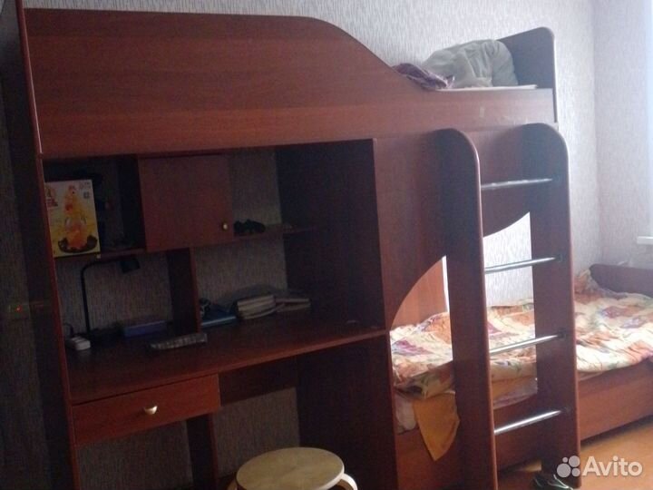 Двухъярусная кровать