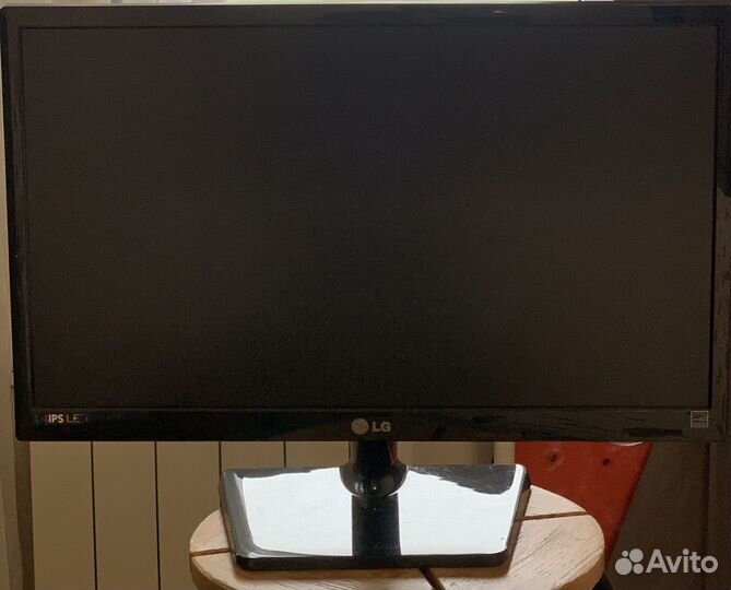 LG flatron IPS224V PNA