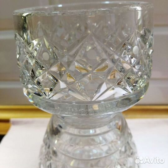 Ваза хрустальная