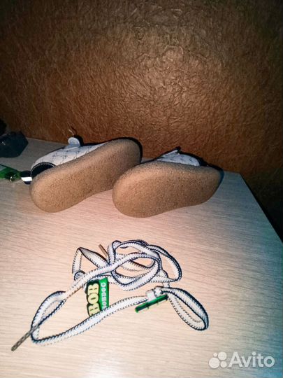 Кроссовки детские 22 размер