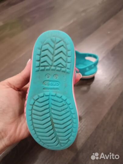 Сандали crocs c8