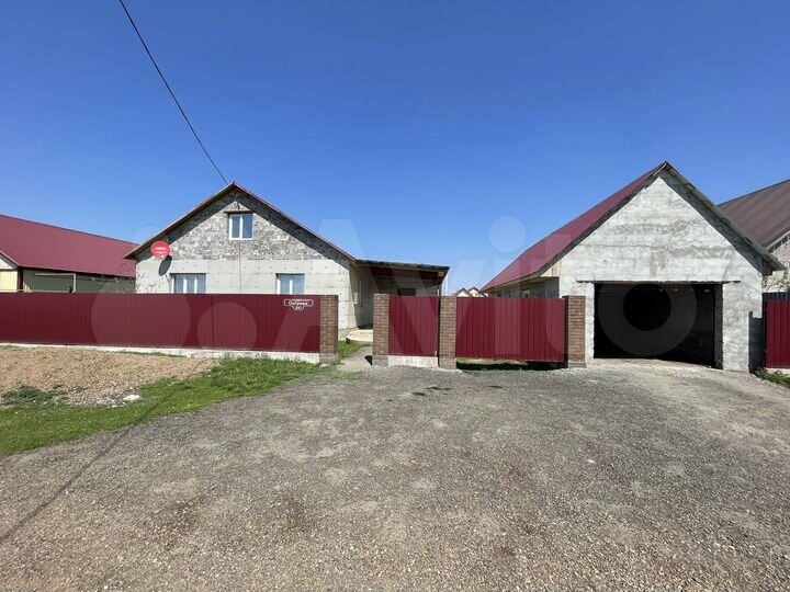 Дом 235 м² на участке 8,8 сот.