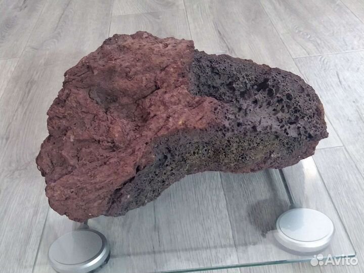 Лава вулканическая