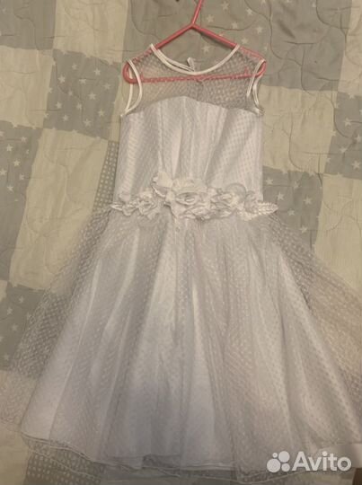 Новое нарядное платье для девочки 6-7 лет