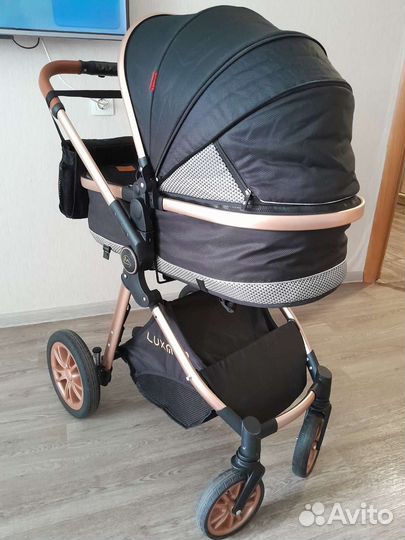 Коляска 2 в 1 luxmom V9 (черная)